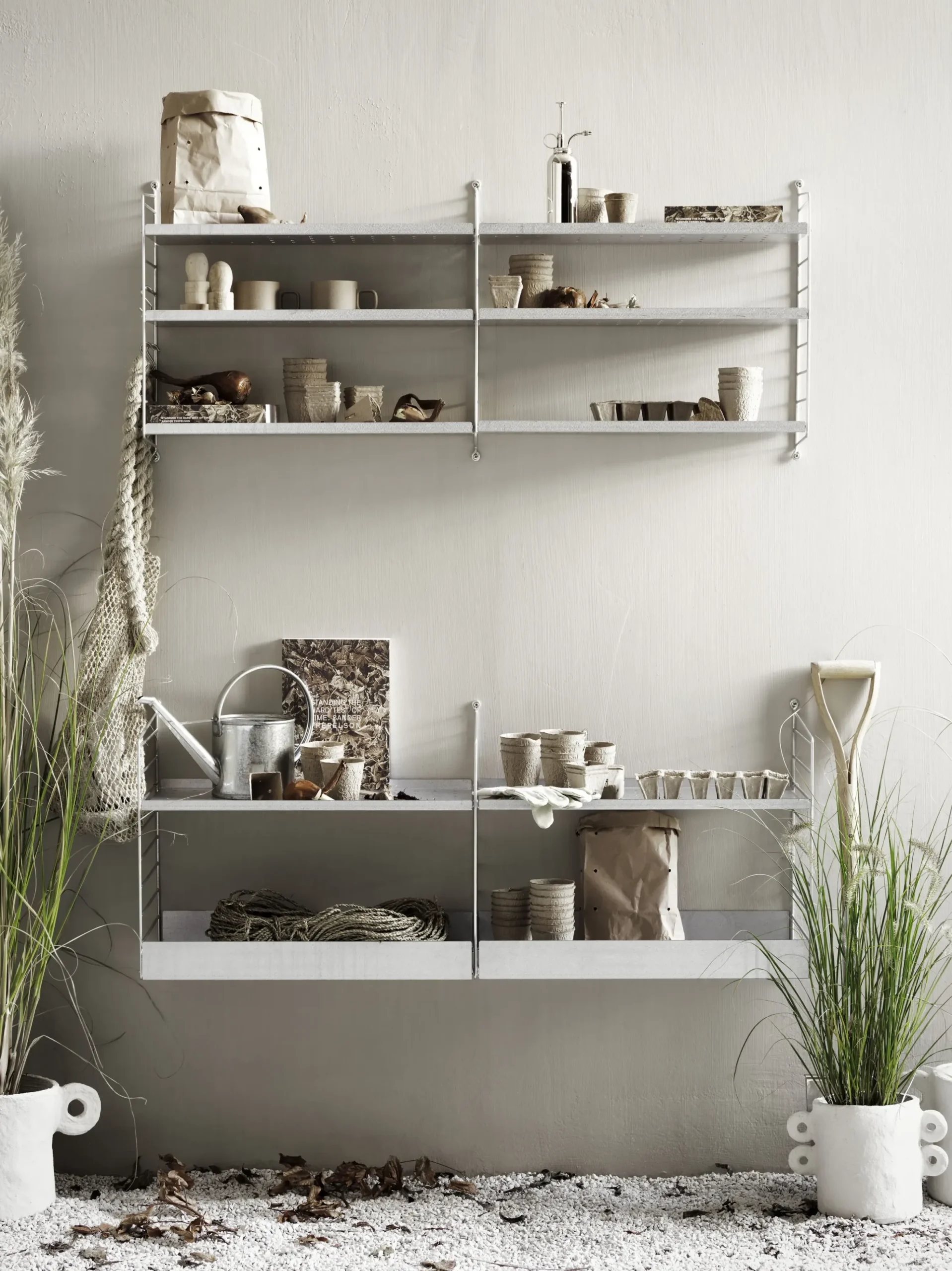 Etagere String® Outdoor Gris Argent Metal /Perfore - Rebord Haut - 58 X P 30 Cm - String Furniture