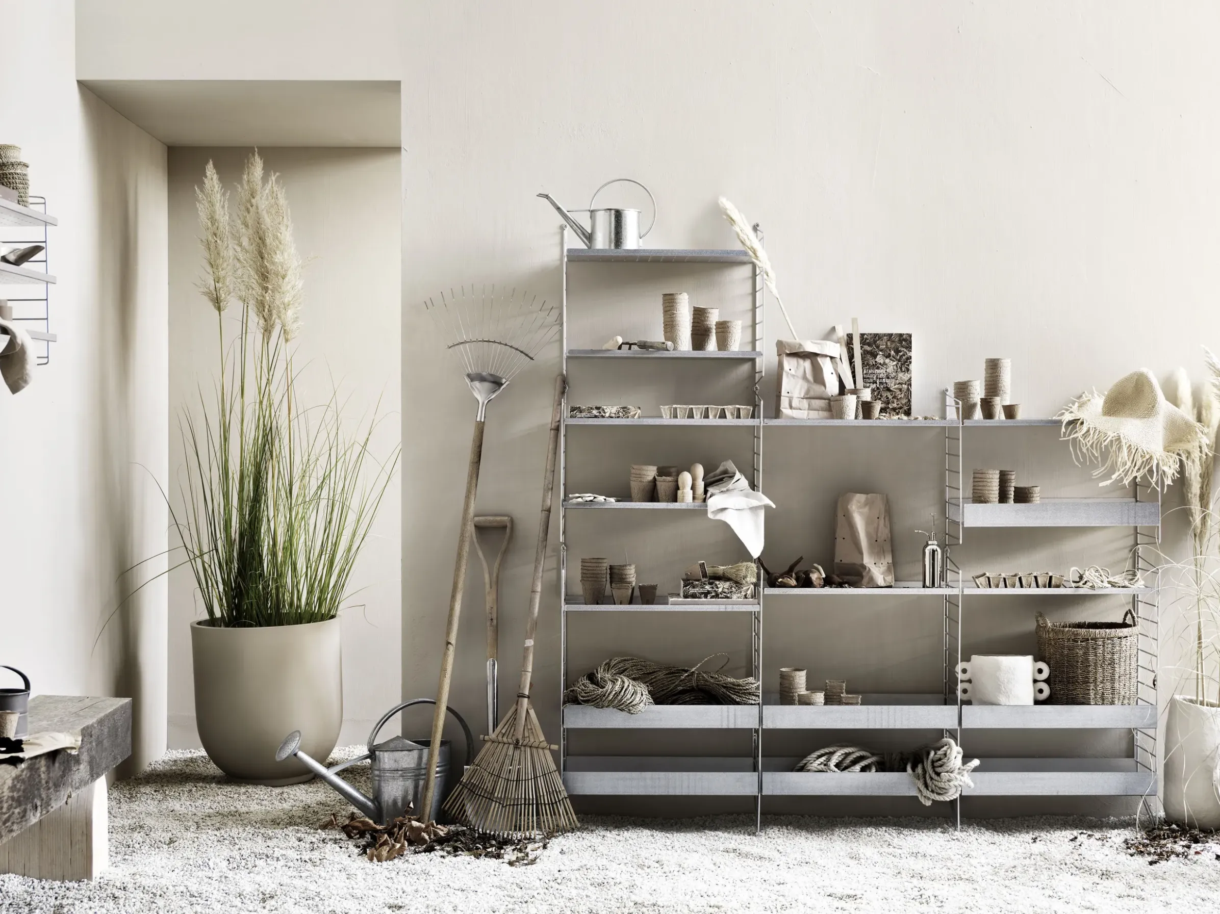 Etagere String® Outdoor Gris Argent Metal /Perfore - Rebord Haut - 58 X P 30 Cm - String Furniture