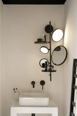 Applique Salle De Bains Tell Me Stories Metal/ Led - 2 Miroirs + 2 Etageres - H 86,5 Cm - Dcw Editions