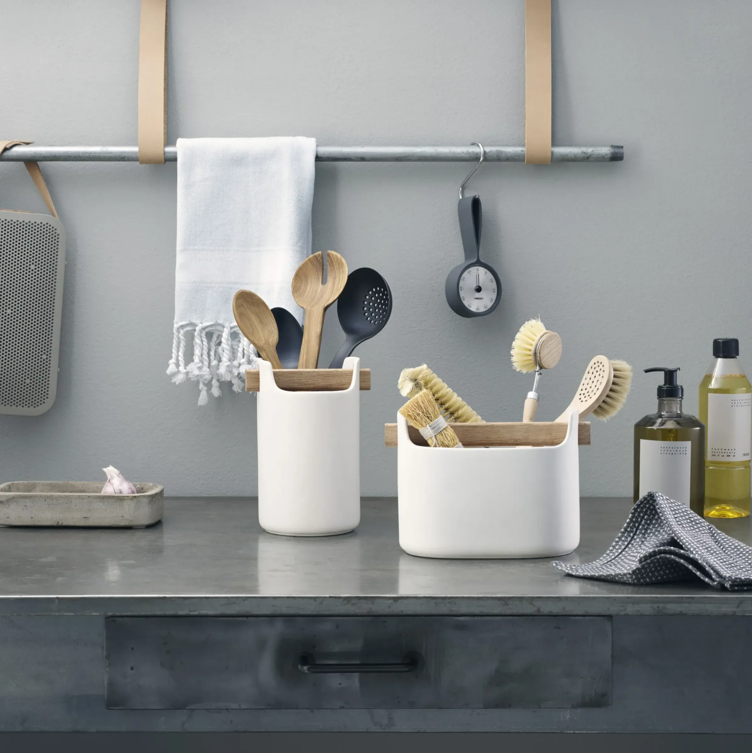 Bac De Rangement Toolbox Ceramique Blanc Bois Naturel / L 19 X H 15 Cm - Ceramique & Chene - Eva Solo