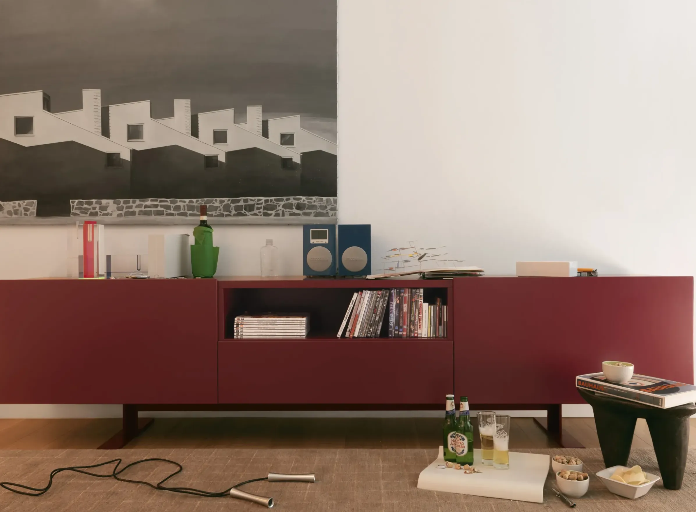 Buffet Luxor Metal Bois Rouge Violet / 2 Portes, Niche Ouverte & Tiroir - L 270 X H 66 Cm - Cappellini