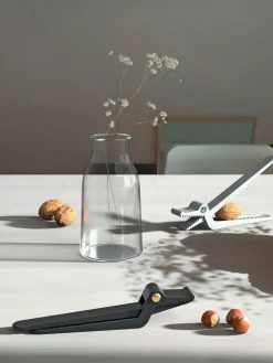 Casse-Noix Sweetheart Metal/ Fonte D'Aluminium - Alessi
