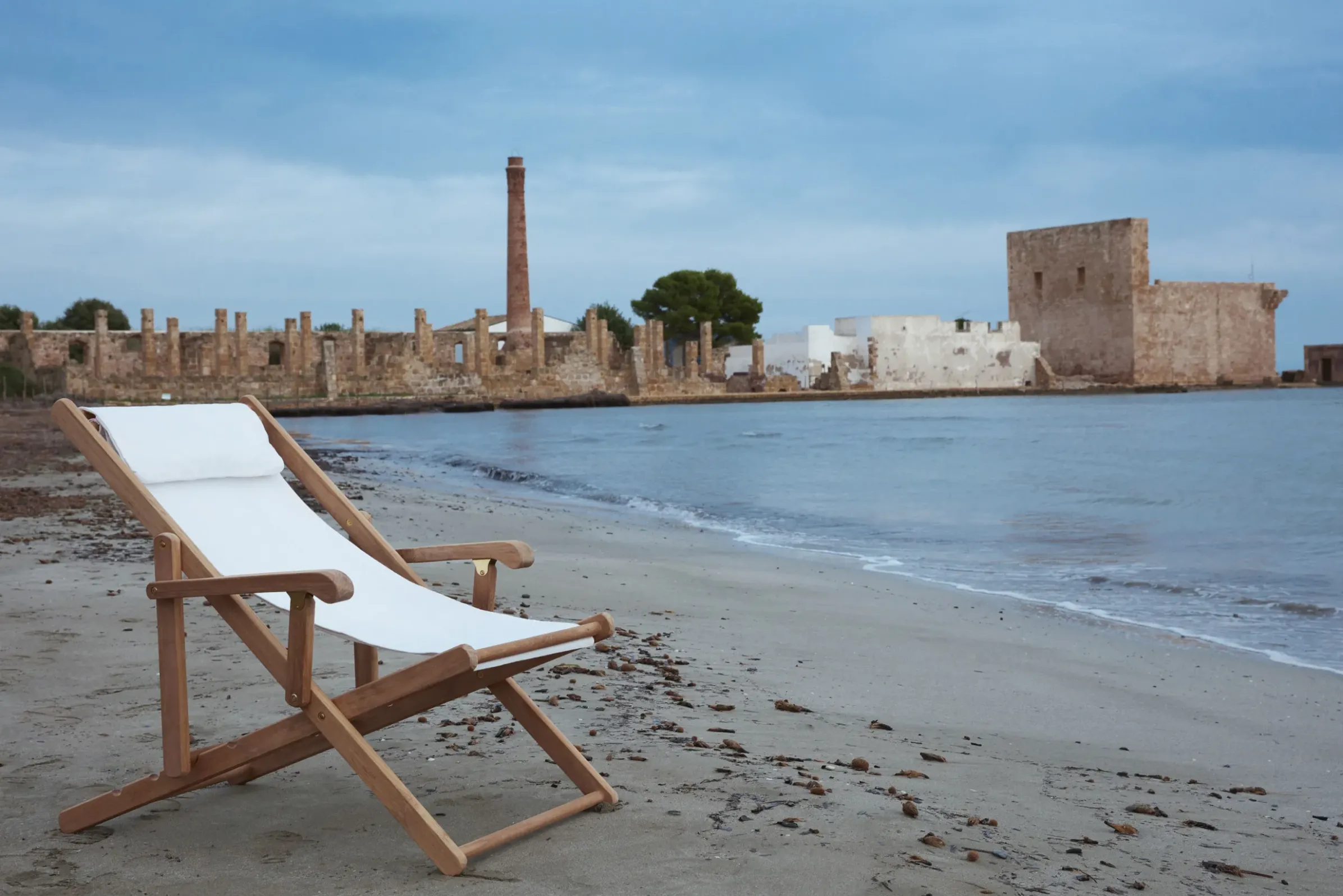 Chaise Longue Pliable Inclinable Chelsea Blanc Bois Naturel Bois & Tissu Blanc / Accoudoirs - Unopiu