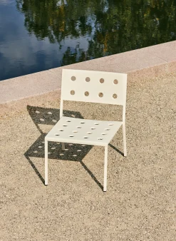 Chaise Lounge Empilable Balcony Metal Beige - Hay