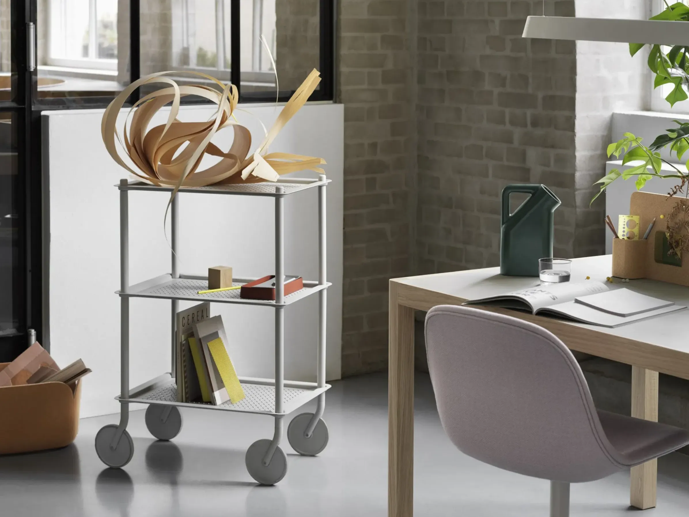 Desserte Flow Metal Bleu / 3 Plateaux - Acier Gaufre - Muuto