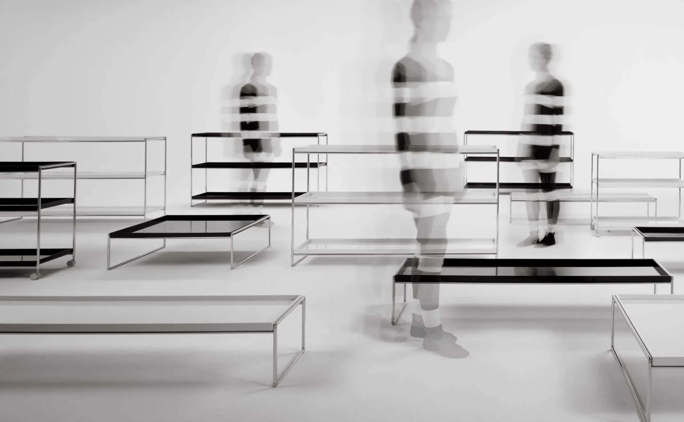 Desserte Trays Plastique/ Roulettes - Kartell