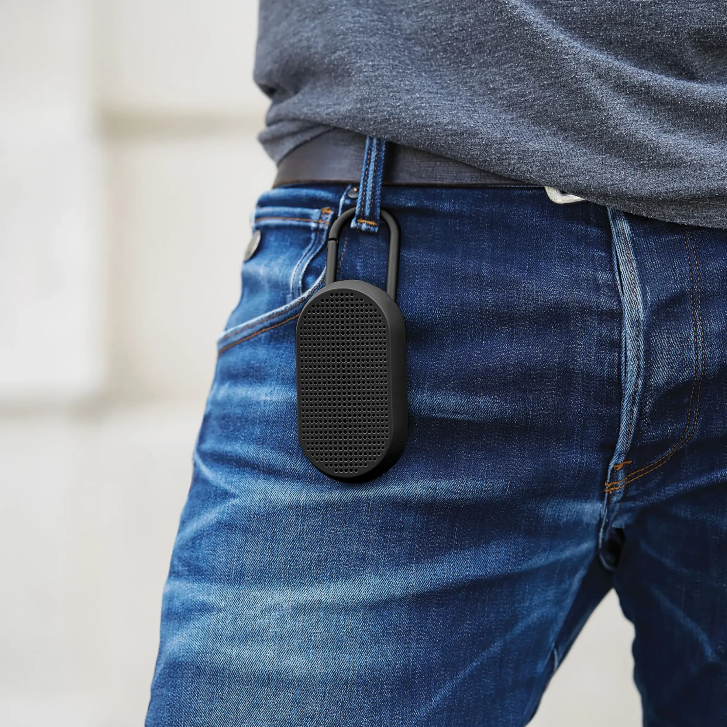 Enceinte Bluetooth Mino T - 5W Plastique Noir / Etanche - Mousqueton Integre / Station D'Accueil - Lexon