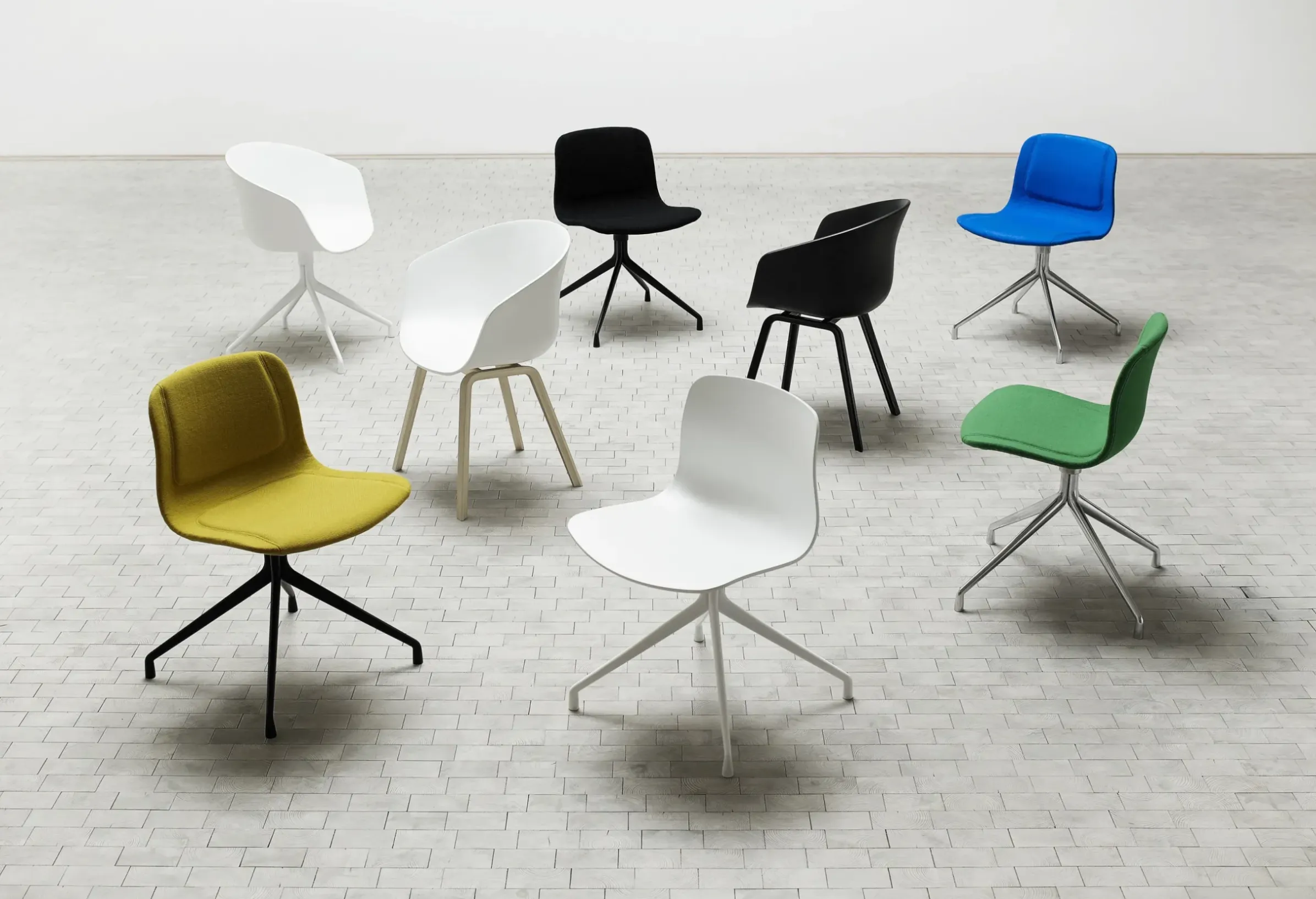 Fauteuil Pivotant About A Chair Plastique - Hay