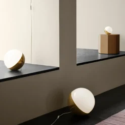 Lampe A Poser Vl Studio Verre Or Metal / Lampadaire - O 25 Cm - Louis Poulsen