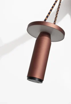 Lampe Exterieur Sans Fil Rechargeable Quasar Led Metal Rouge Metal Terracotta / H 26 Cm - Petite Friture
