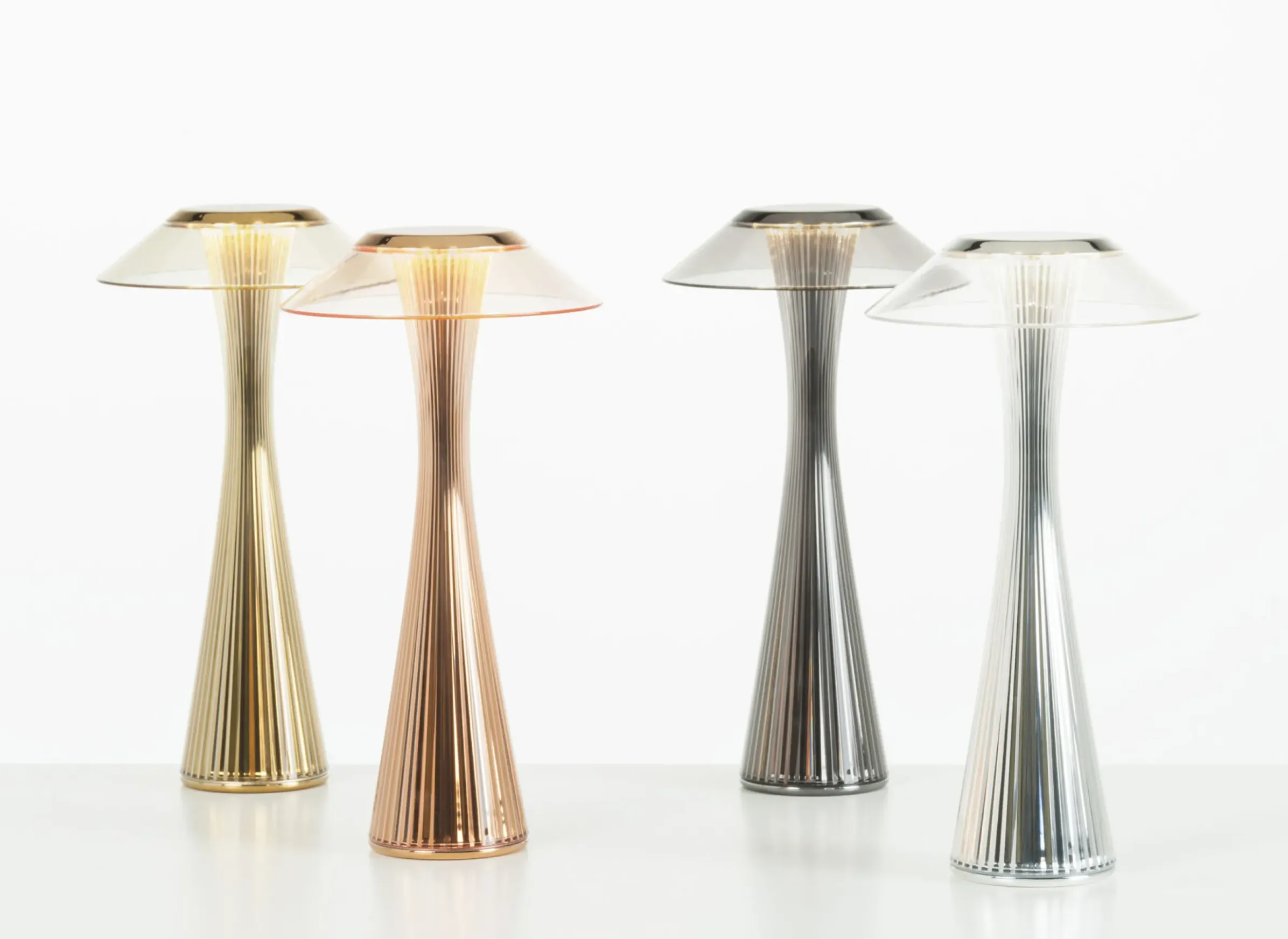 Lampe Exterieur Sans Fil Rechargeable Space Outdoor Led Plastiquemetal Plastique- Kartell