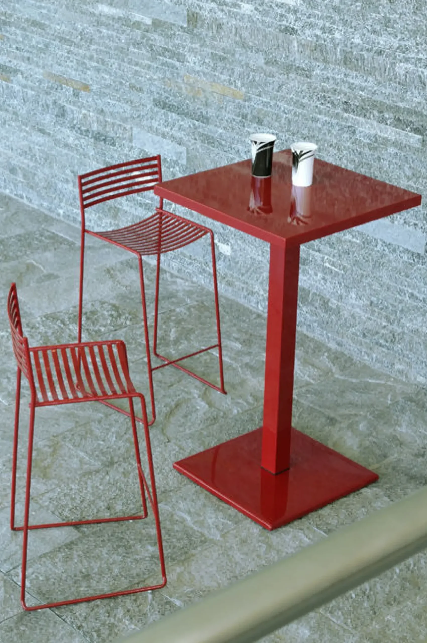 Mange-Debout Round Metal- Emu
