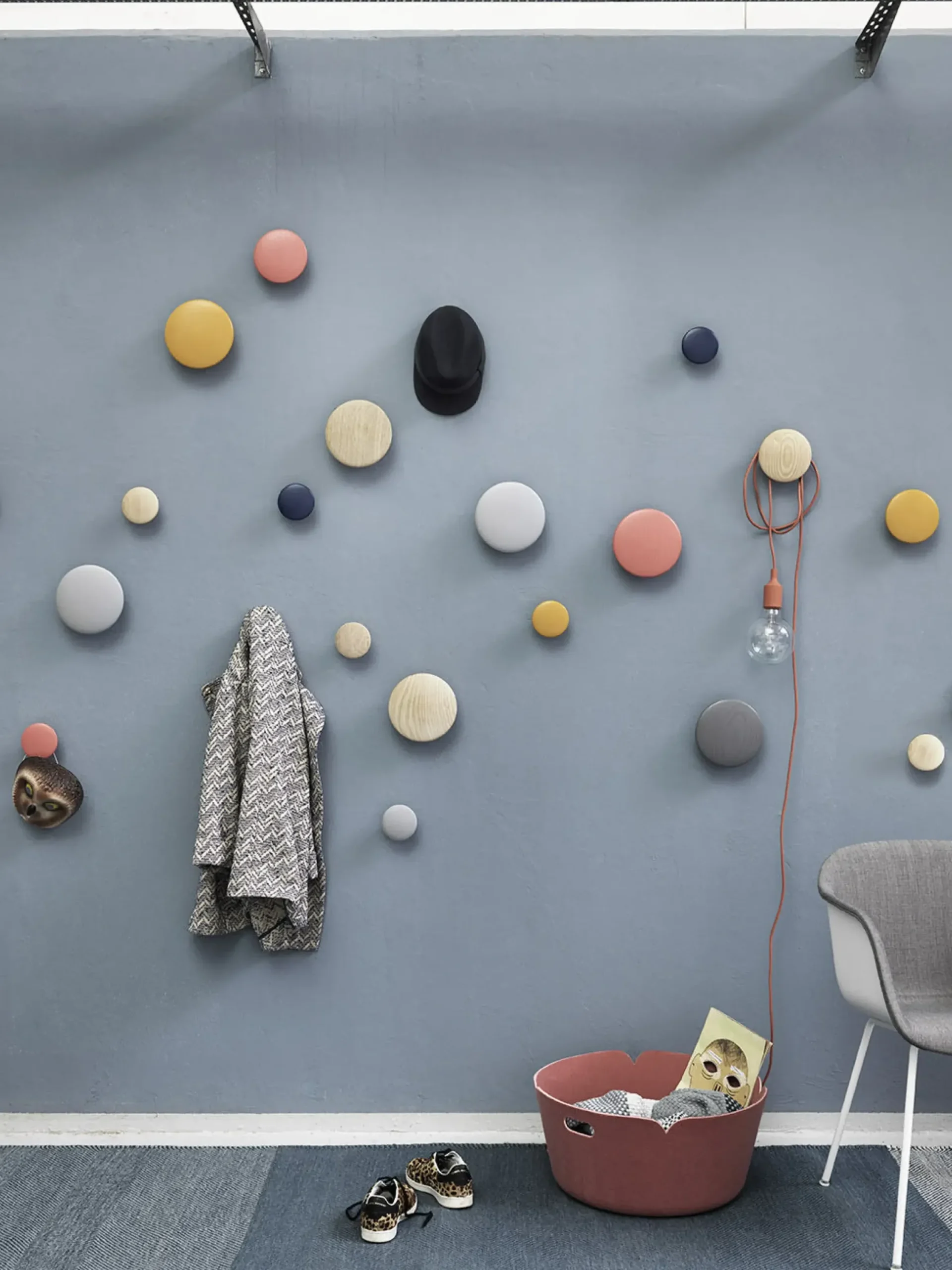 Patere The Dots Wood Bois Bleu / Small - O 9 Cm - Muuto