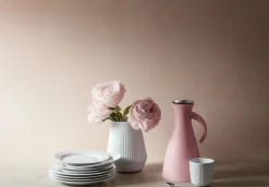 Pichet Isotherme Stoppe-Goutte Plastique Rose / 1 L - O 15,5 X H 29 Cm - Eva Solo