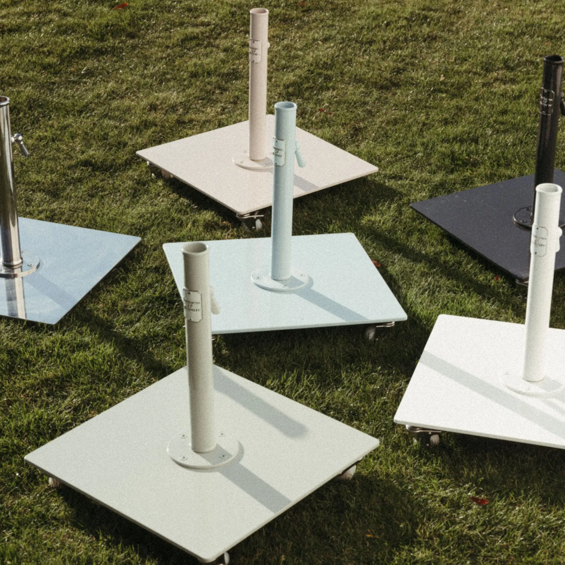 Pied De Parasol The Classic Gris Argent Metal / 16 Kg - Pour Mat De 2,5 A 3,8 Cm - Business & Pleasure