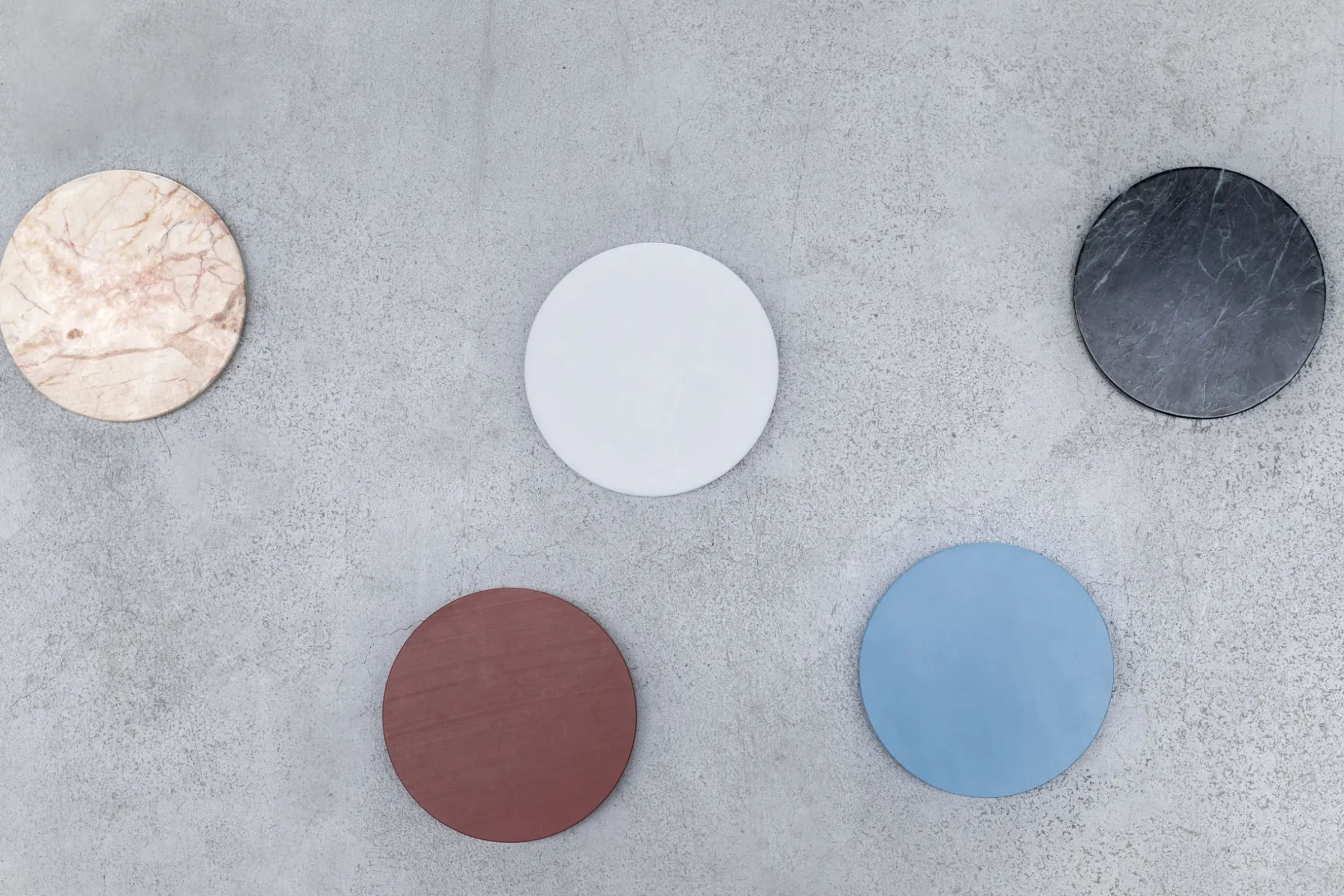 Plateau Five Circles Plastique Pierre / Multifonction - Set De 5 / Marbre & Polyethylene - Valerie Objects