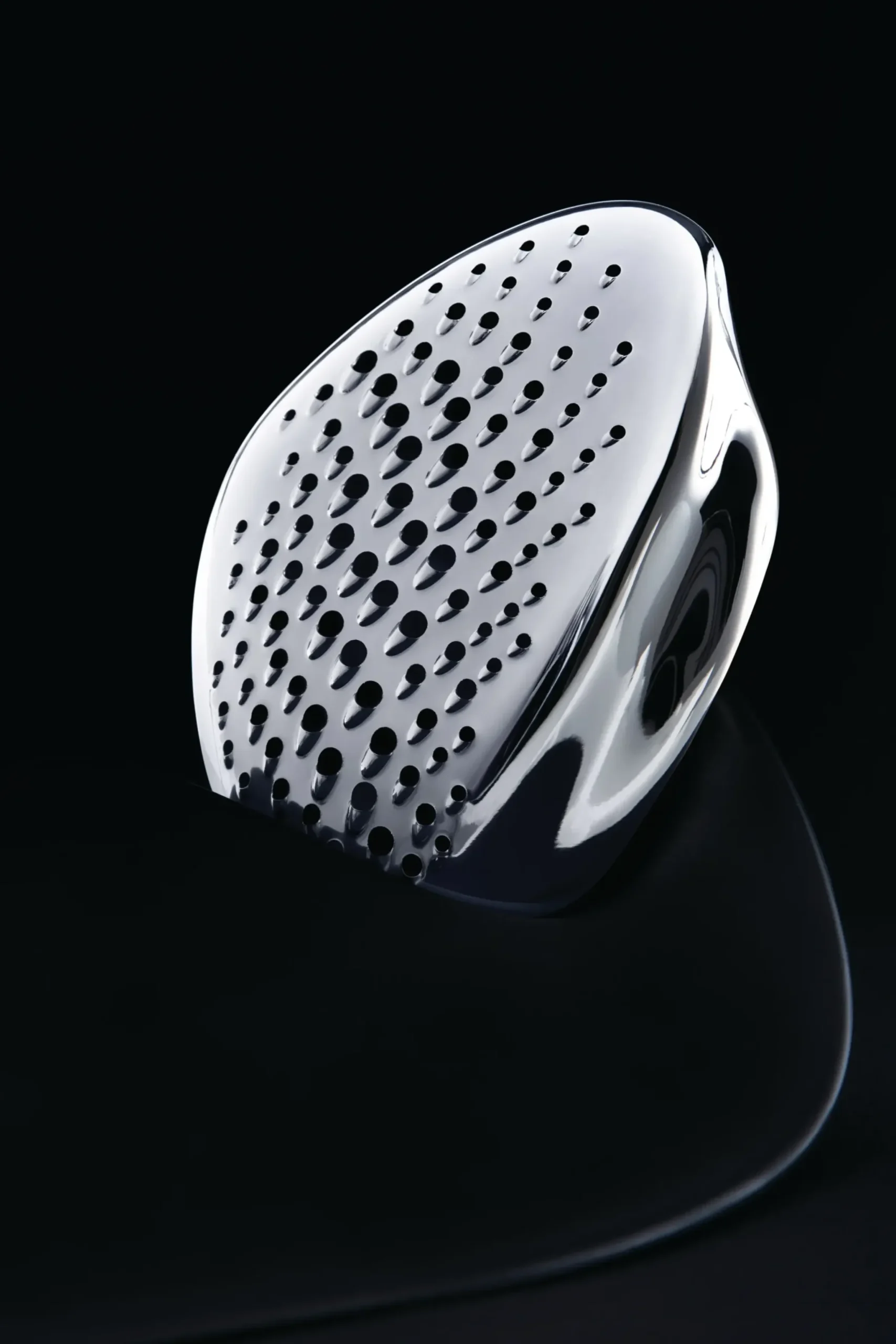Rape A Fromage Forma Plastique Noir Metal / By Zaha Hadid - Alessi