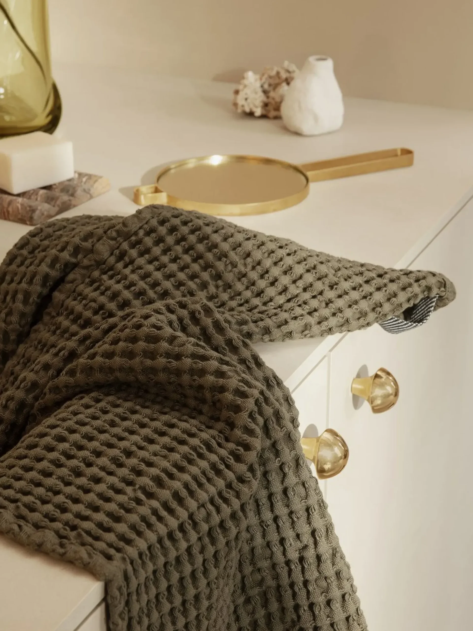 Serviette De Toilette Organic Tissu Vert / 100 X 50 Cm - Nid D'Abeille - Ferm Living