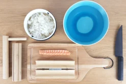 Set Sooshi Fibre Vegetale Bois Naturel / Les Sushis Faciles - Ustensiles + Recettes - Cookut