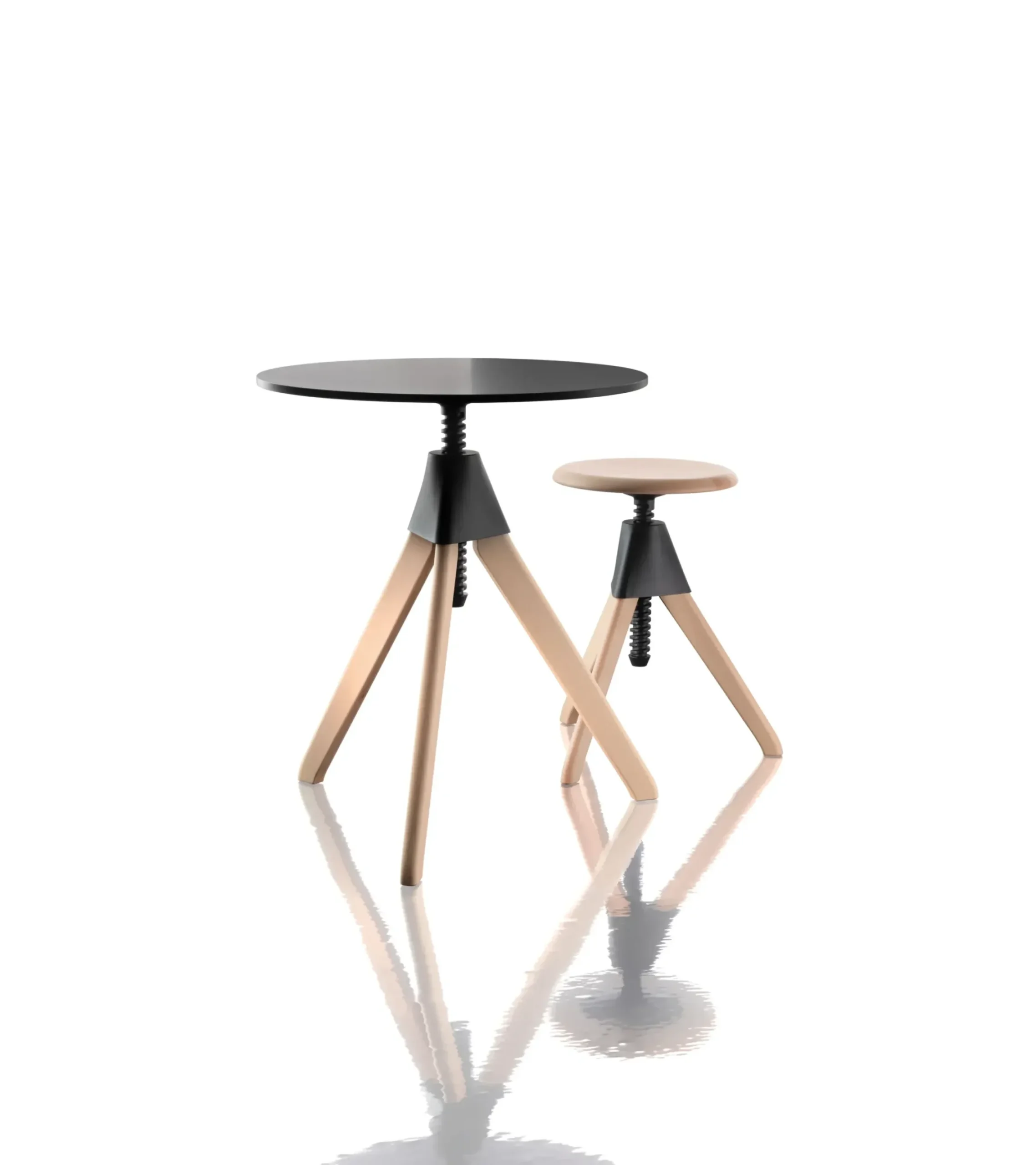 Table A Hauteur Reglable Topsy Plastique Noir Bois Naturel / O 60 - Magis