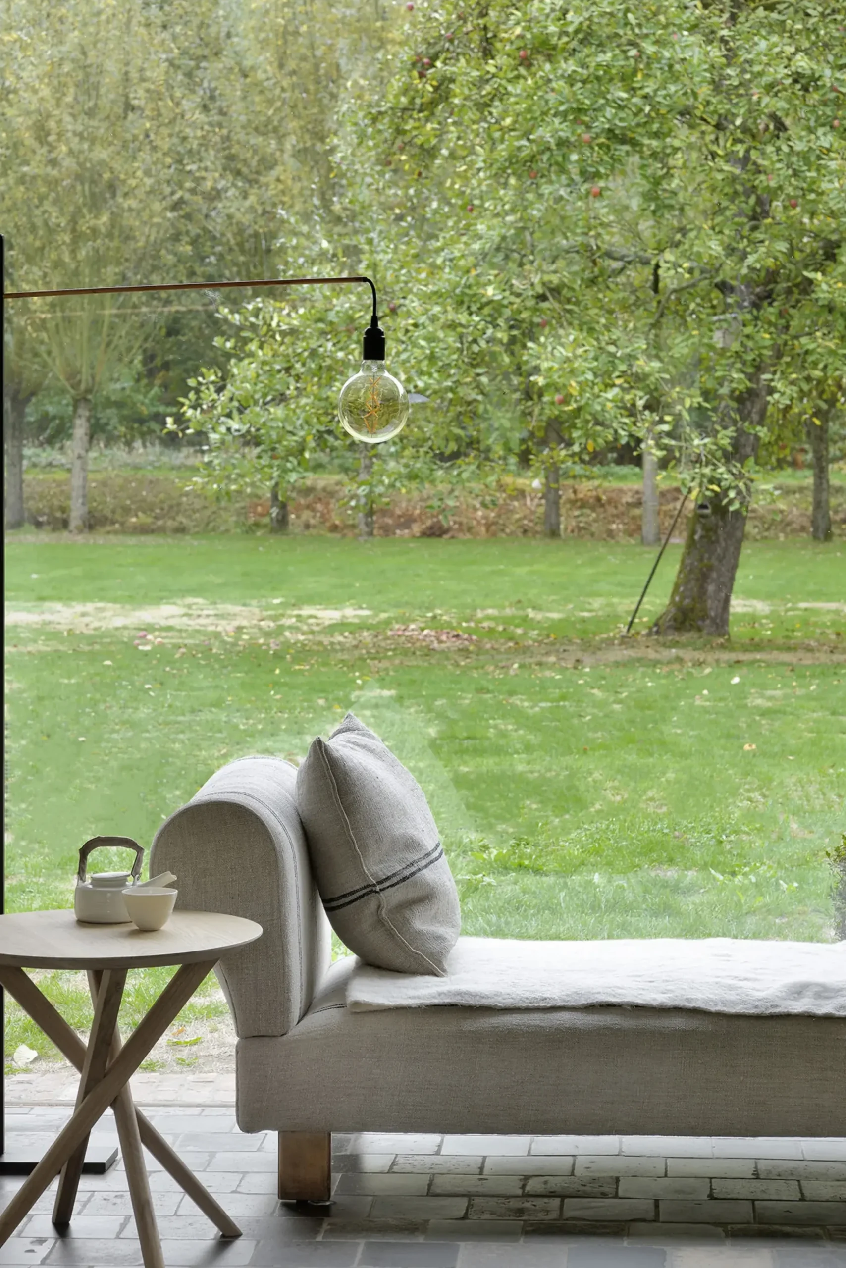 Table D'Appoint Mikado Bois Naturel / Massif - O 50 Cm - Ethnicraft