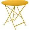 Table Pliante Bistro Metal Jaune /O 77 Cm - 3/4 Personnes - Trou Pour Parasol - Fermob