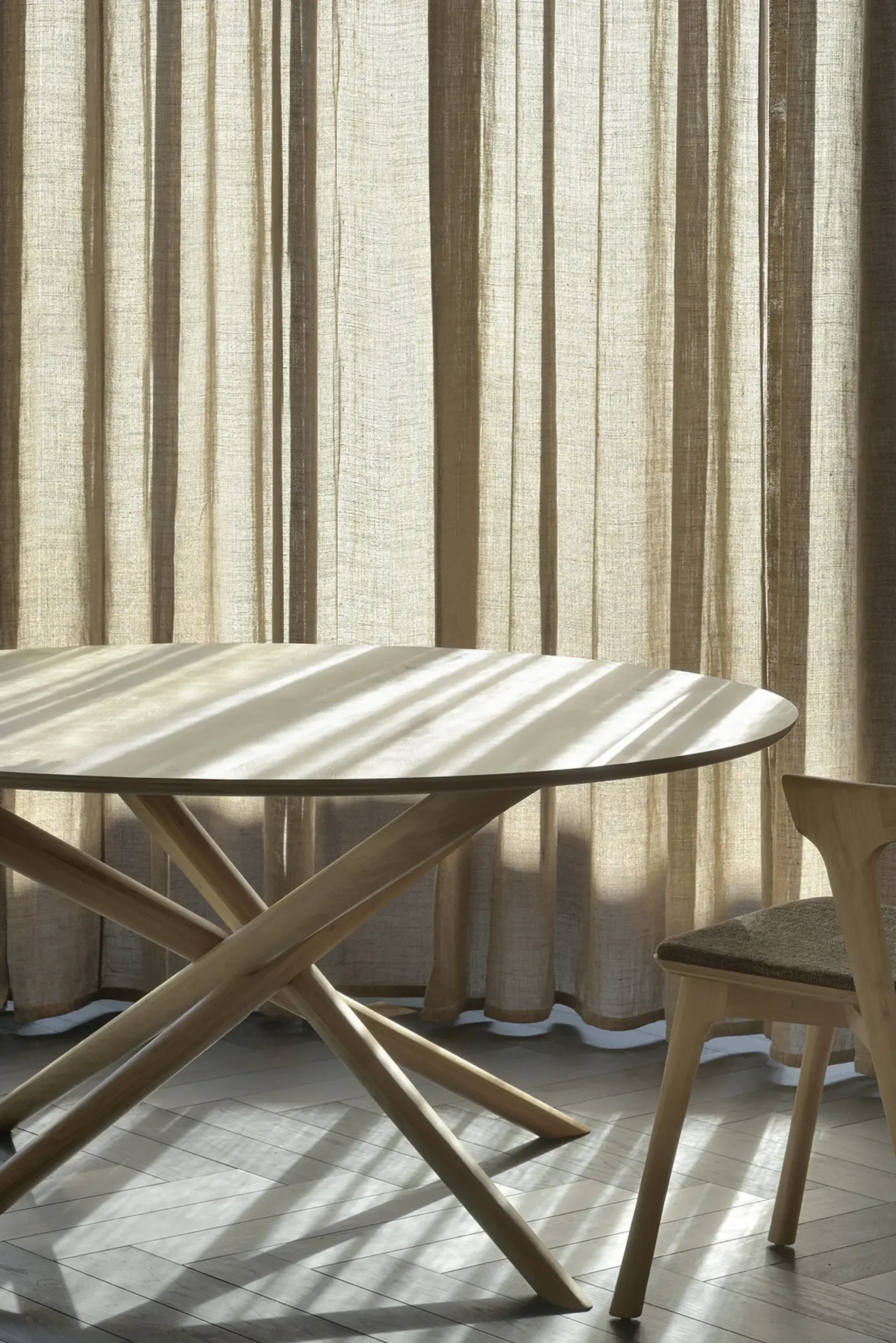Table Ronde Mikado Bois Naturel / Massif - O 150 Cm - Ethnicraft
