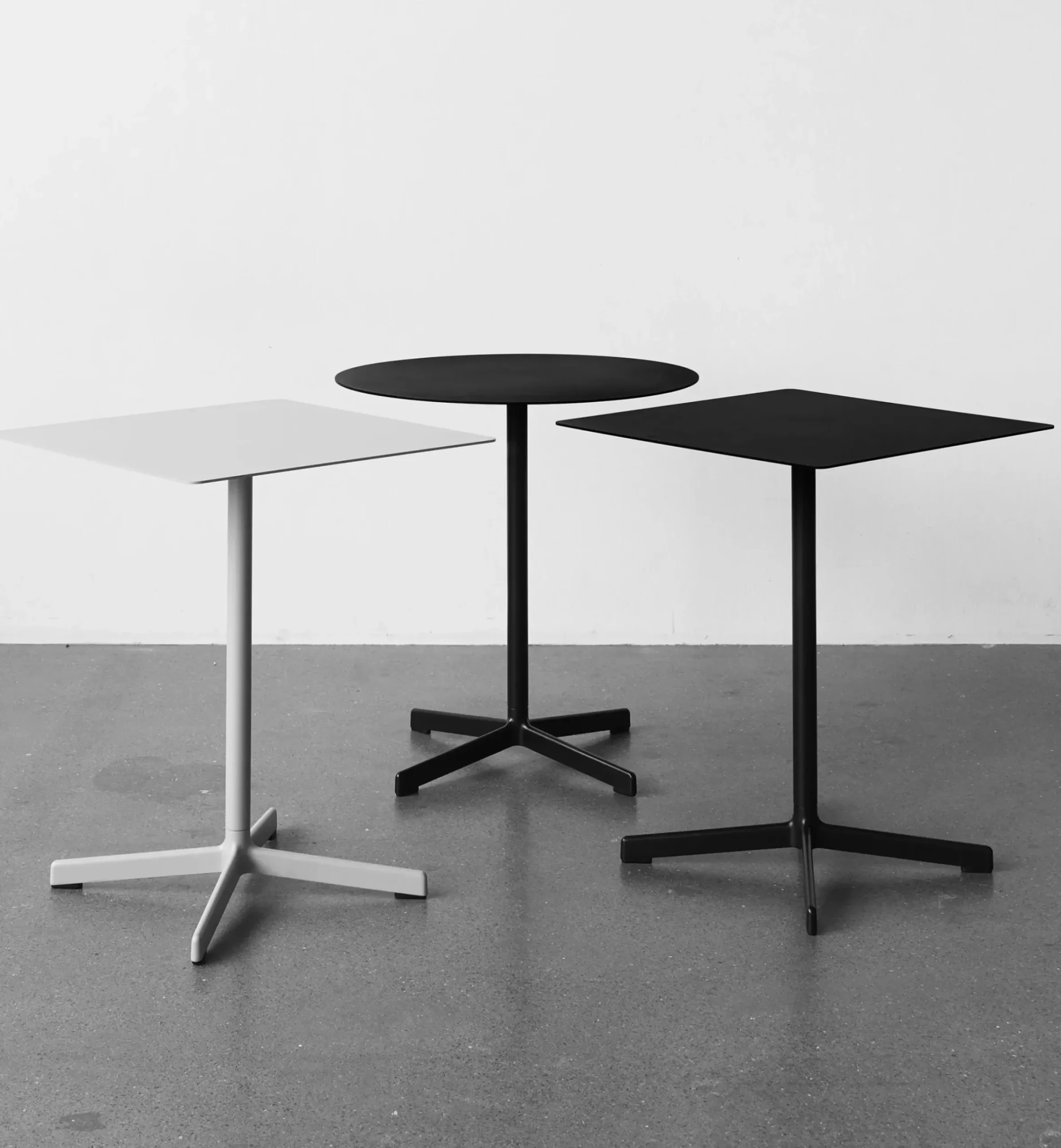 Table Ronde Neu Metal Noir / O 70 Cm - Hay