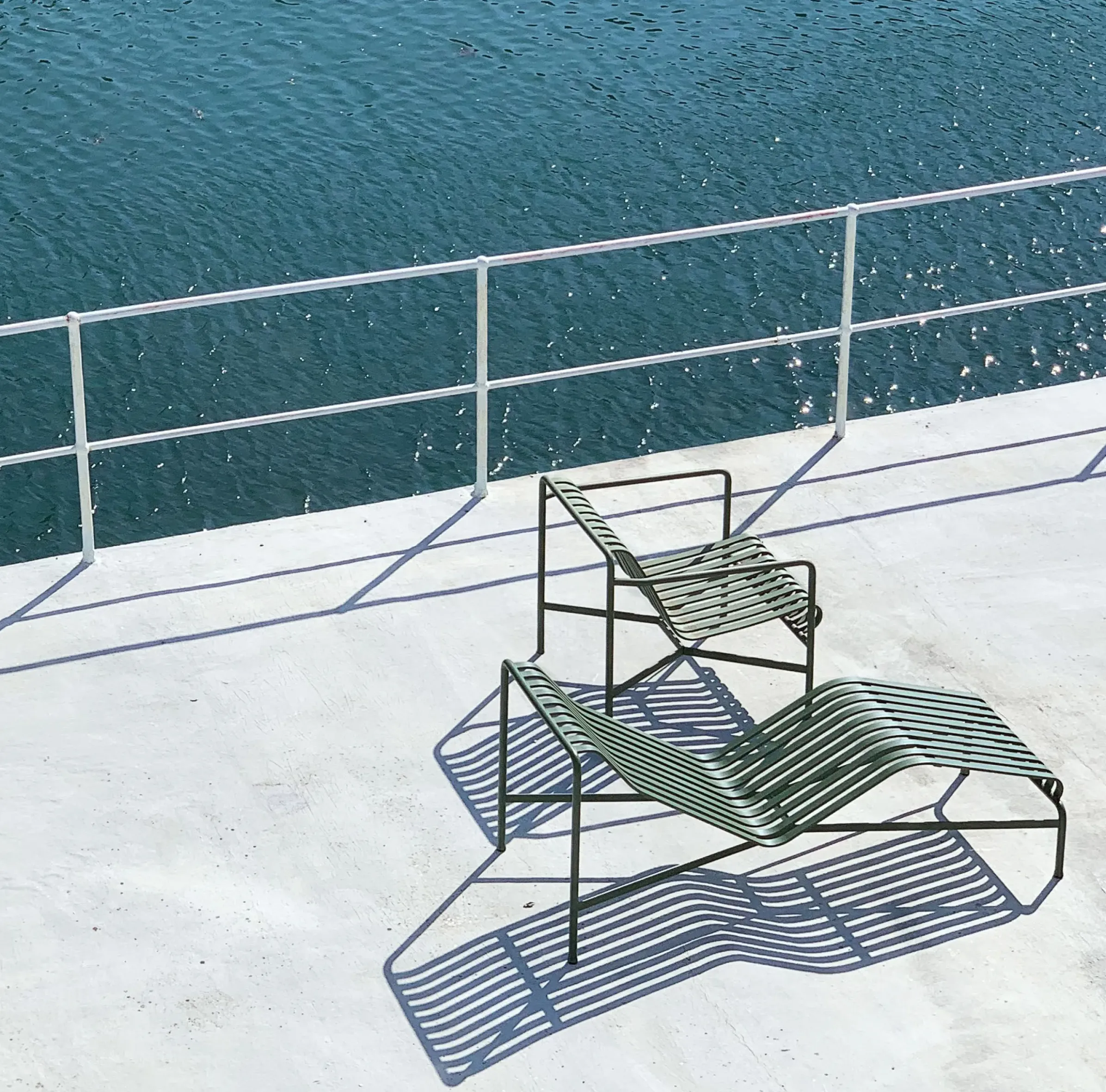 Transat Fixe Palissade Gris Argent Metal Metal / R & E Bouroullec - Hay